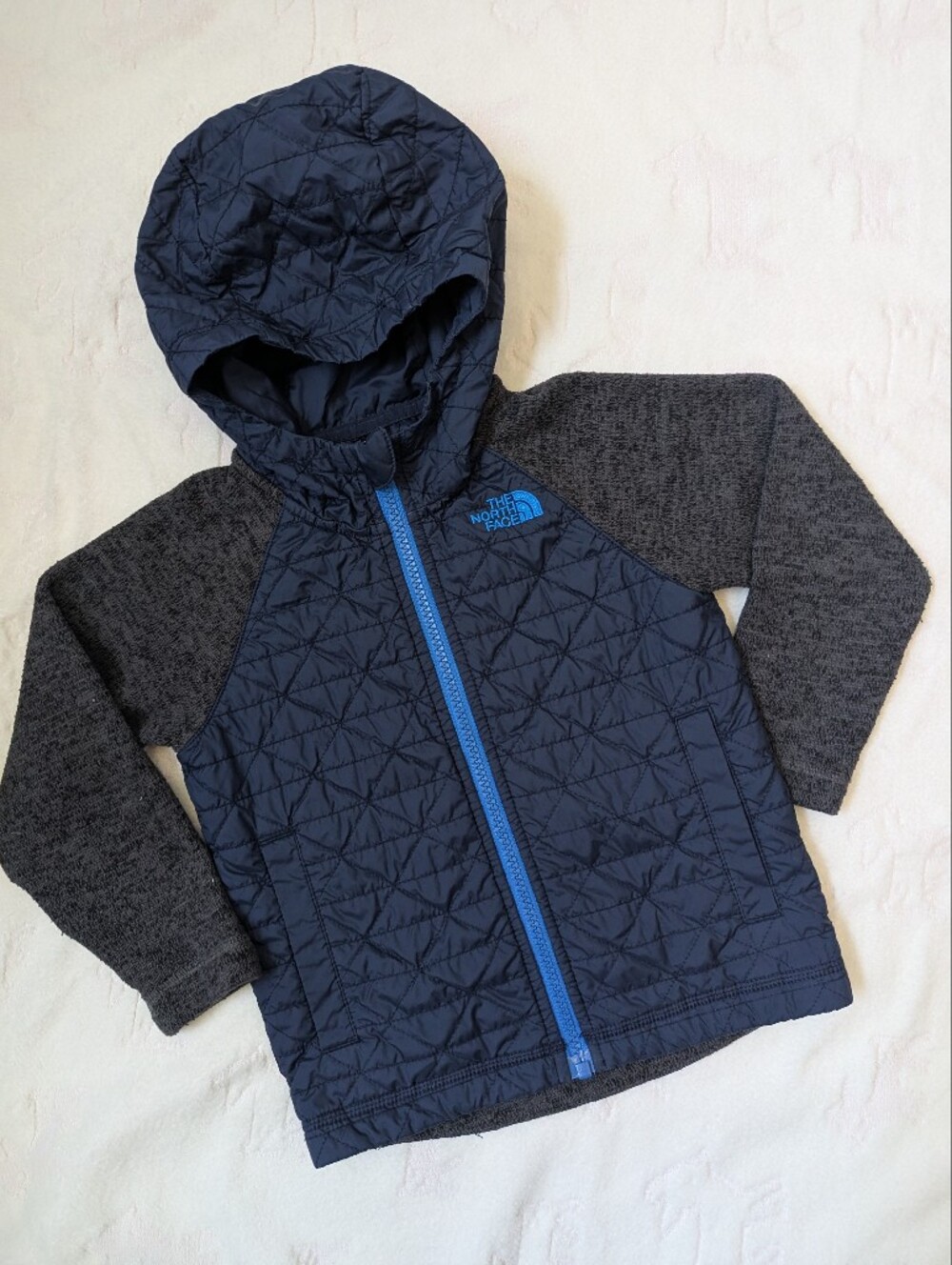 The North Face Kids Navy Quilted Jacket with Gray Sweater Fleece Sleeves Size 3T